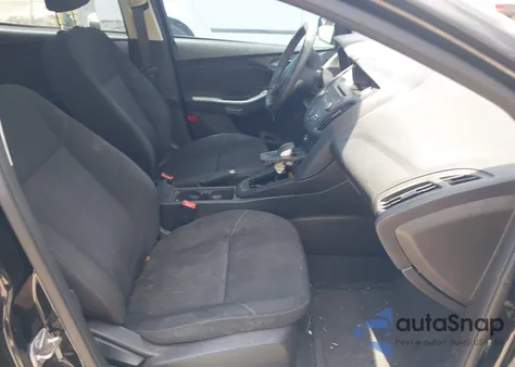 2015 Ford Focus S из США, поврежденный, VIN 1FADP3E24FL362645